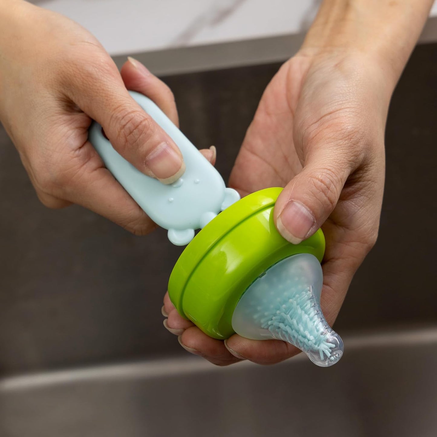 Silicone Bottle Cleaning Brush, 13.4in Long Handle Water Cup Bottles Cleaner for Baby Bottles, Stanley Mug, Sports Bottle, Glass Vase, with a Tiny Cup Lid Gap Cleaning Brush, z Pink