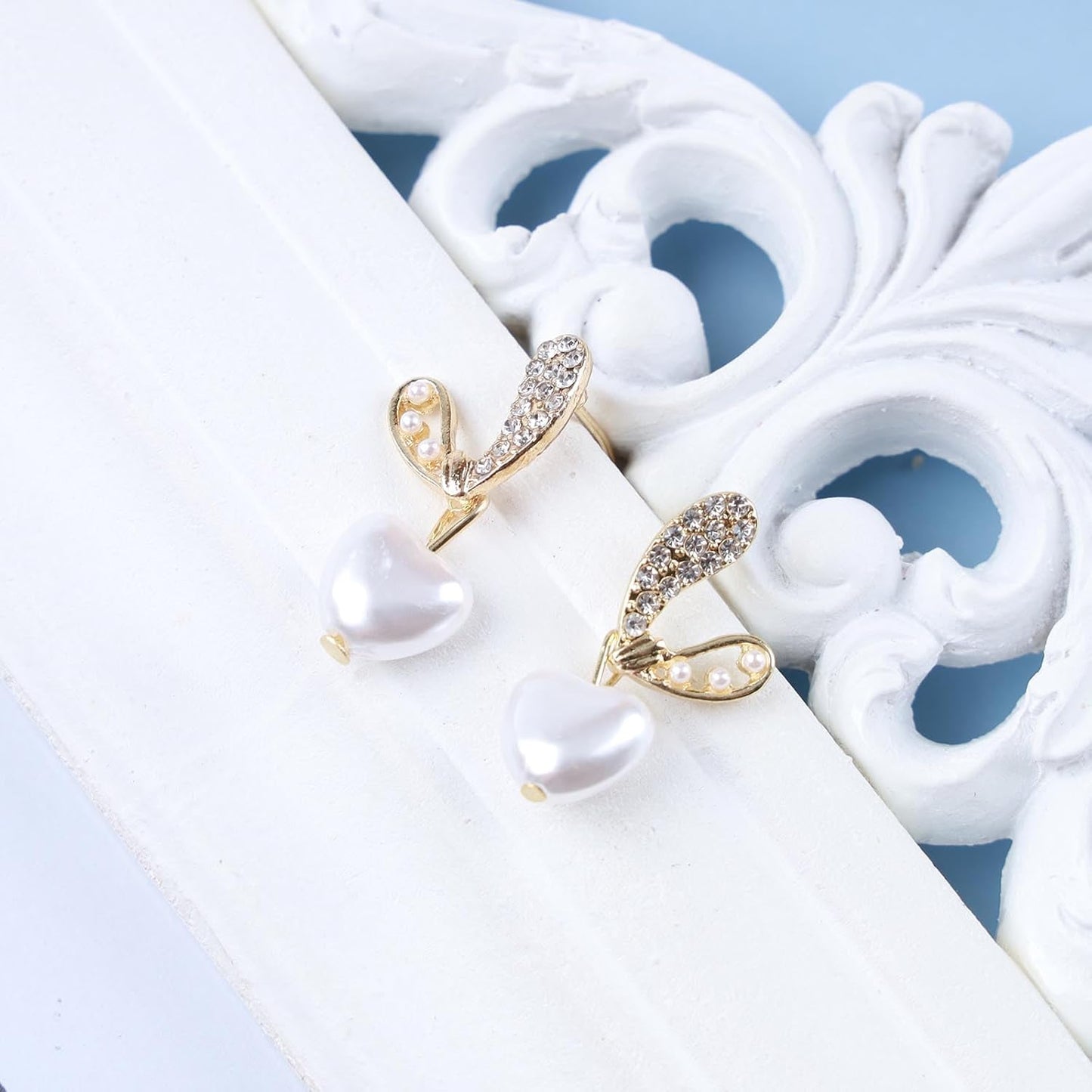 Vintage Crystal Pearl Heart Dangle Earrings Rhinestone Pearl Drop Earrings Gold Cz Pearl Stud Earrings Heart Love Earrings Jewelry for Women