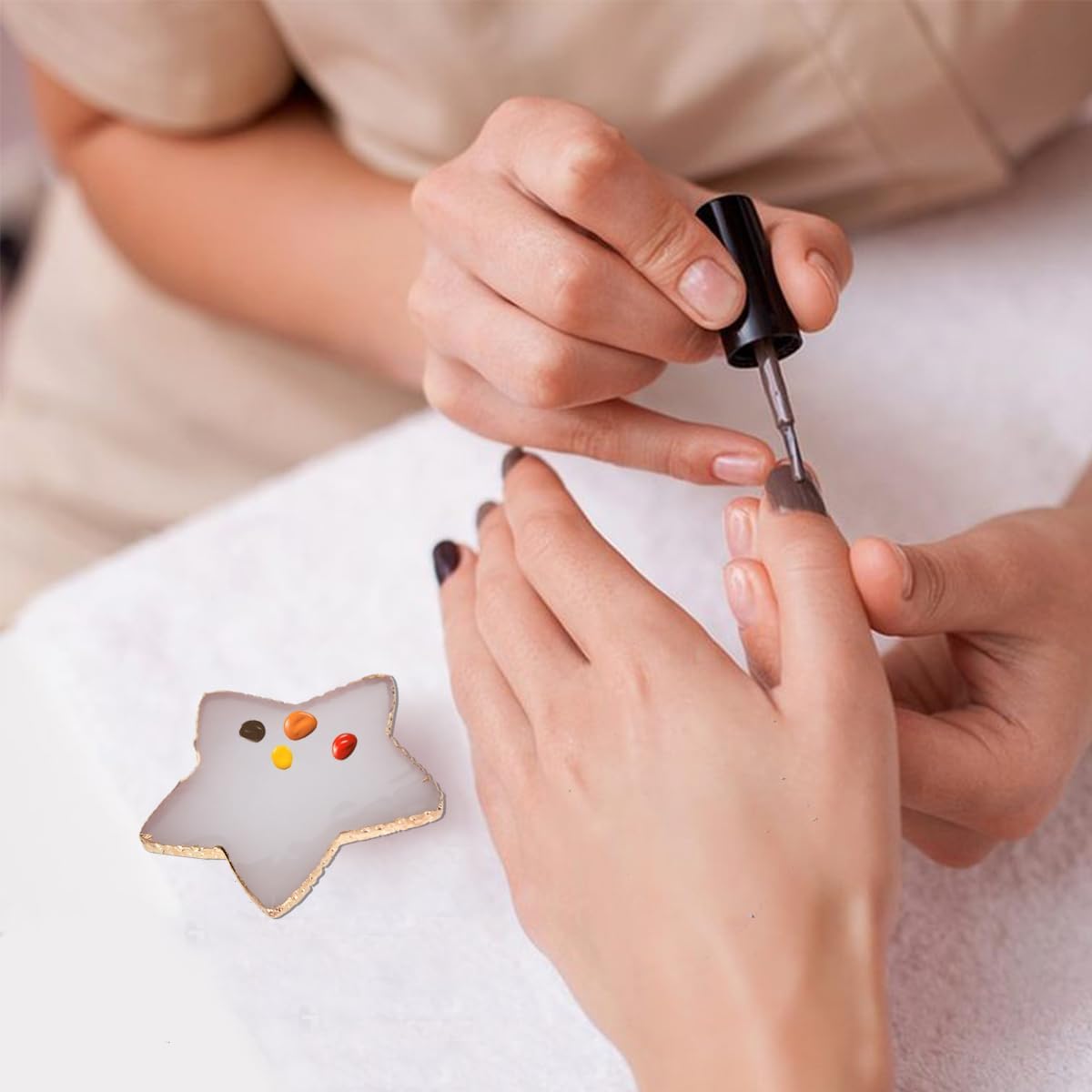 Nail Polish Palette, 2Pcs Resin Nail Art Palette, Nail Painting Mixed Color Palettes, Gold Edge Makeup Mixing Tray, Nail Supplies For Nail Techs, Nail Art Display Board(Star)