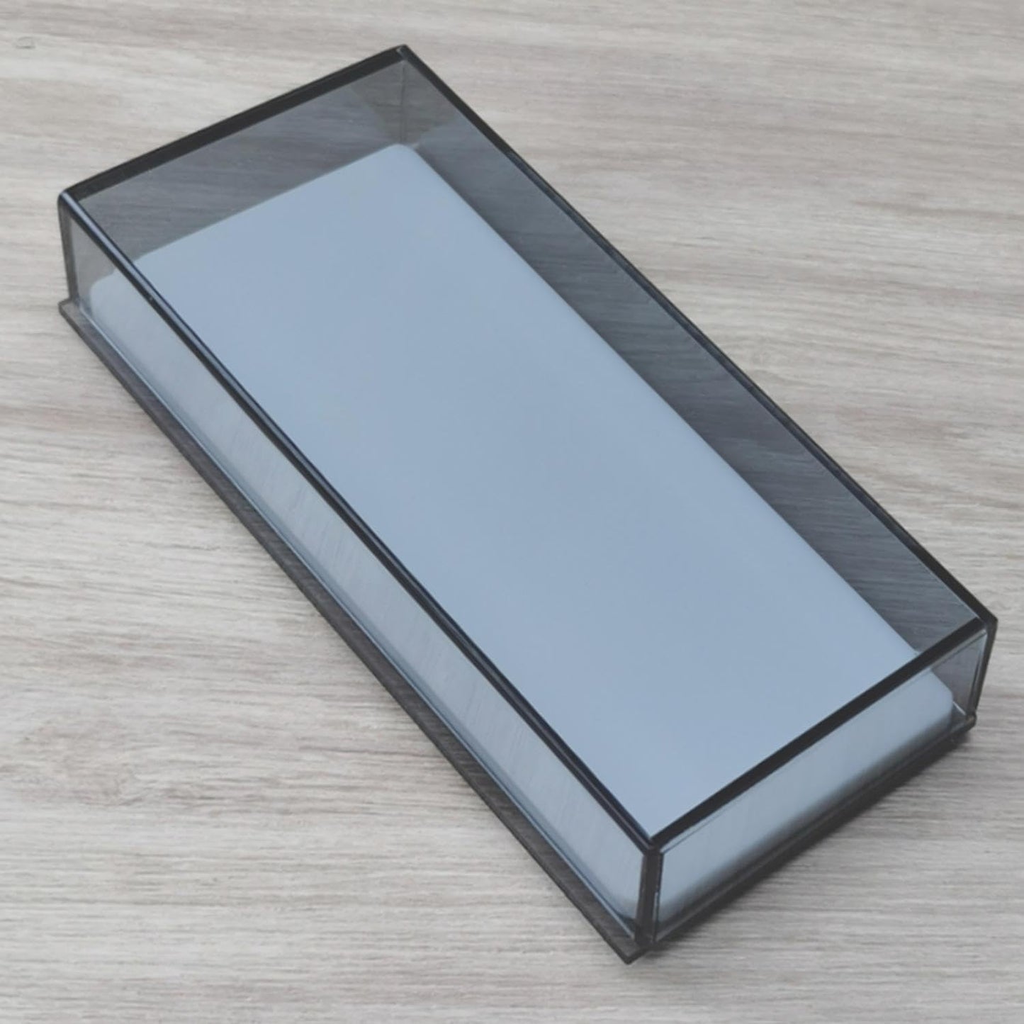 Eyelash Grafting Pallet with Cover, Dust-proof Acrylic Lash Tile holder, Eyelash Extensions Storage Gasket Pads (Grey)