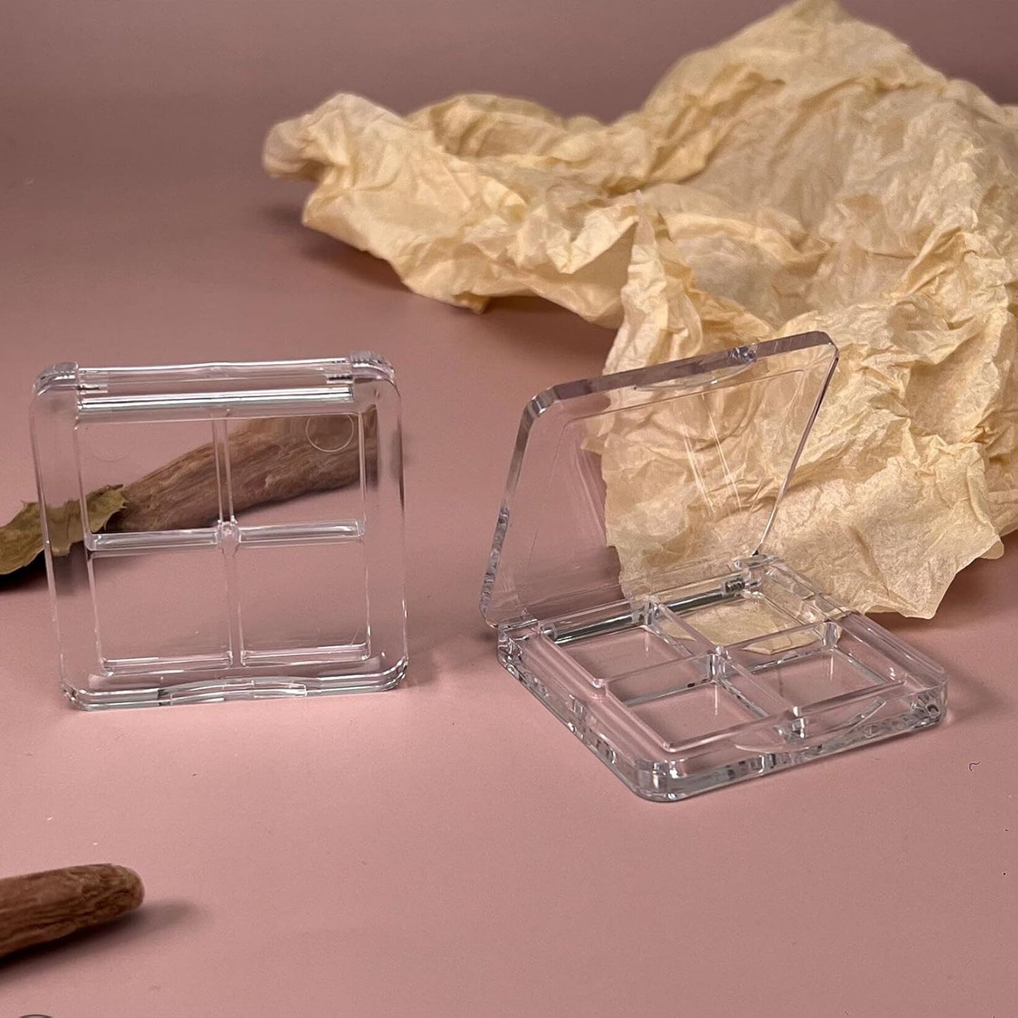 2PCS Empty Eyeshadow Palette 4 Grids Plastic Eye Make Up Container Palette Refillable Small Makeup Palette Lipstick Compact Containers Cosmetic Sample Storage Cases