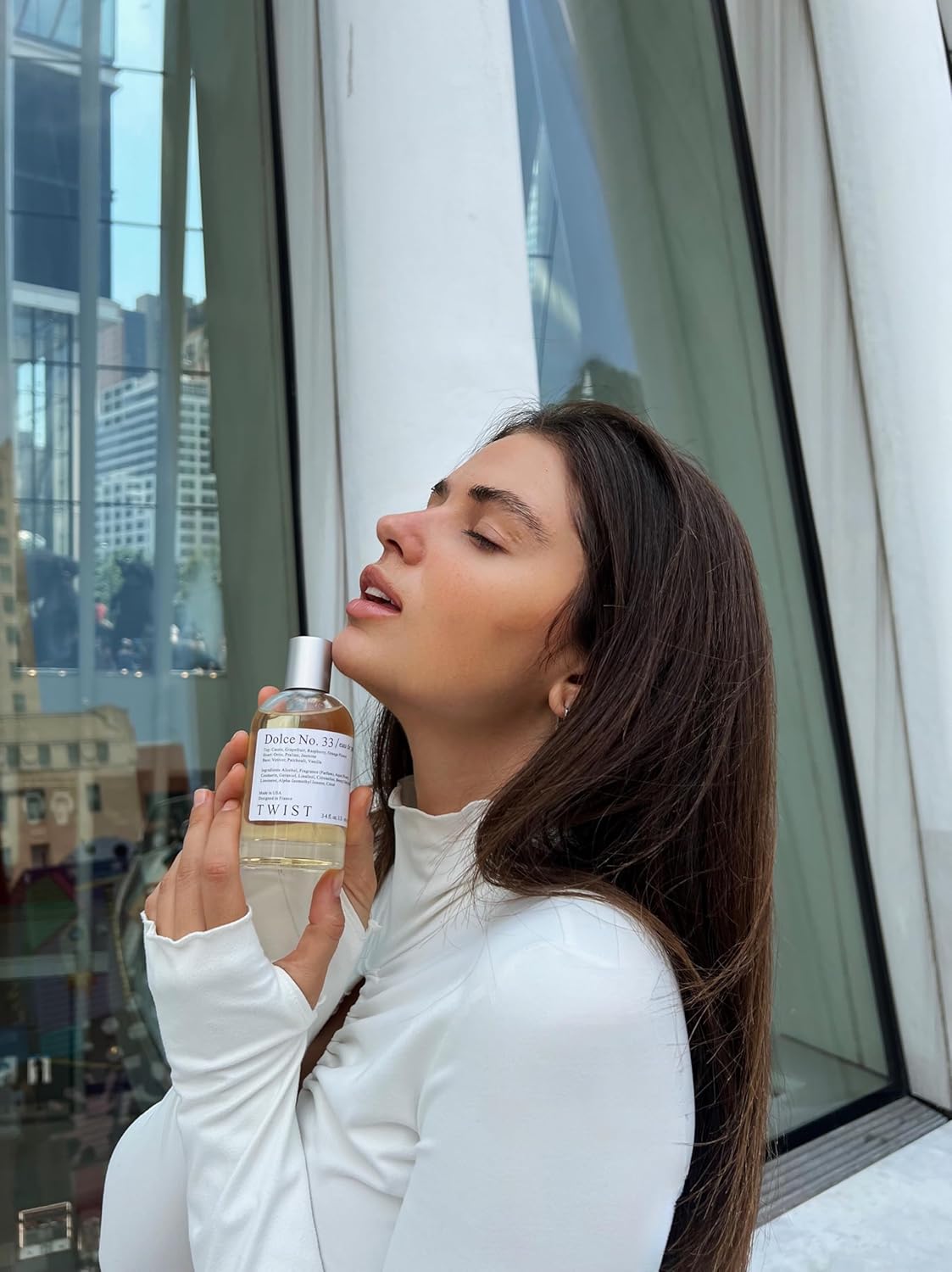 Twist - Red Velvet No. 4 - Eau De Parfum Inspired by MFK Baccarat Rouge 540, Long-Lasting Perfume For Women & Men, Paraben Free, Vegan, Clean Ingredients, Unisex - Spray 100 ml | 3.4 fl. oz.