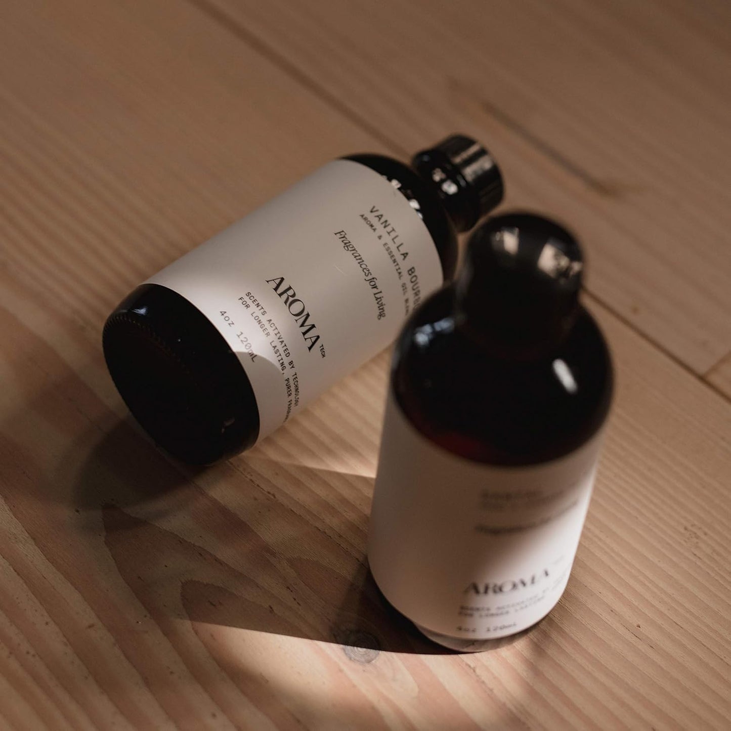 AromaTech Vanilla Bourbon Aroma Essential Oil Blend: Luxury Hotel Inspired Aromatherapy with Vanilla Bean, Bourbon & Oak Barrel for Ultrasonic Diffusers & Nebulizers - 4 fl oz, 120 mL