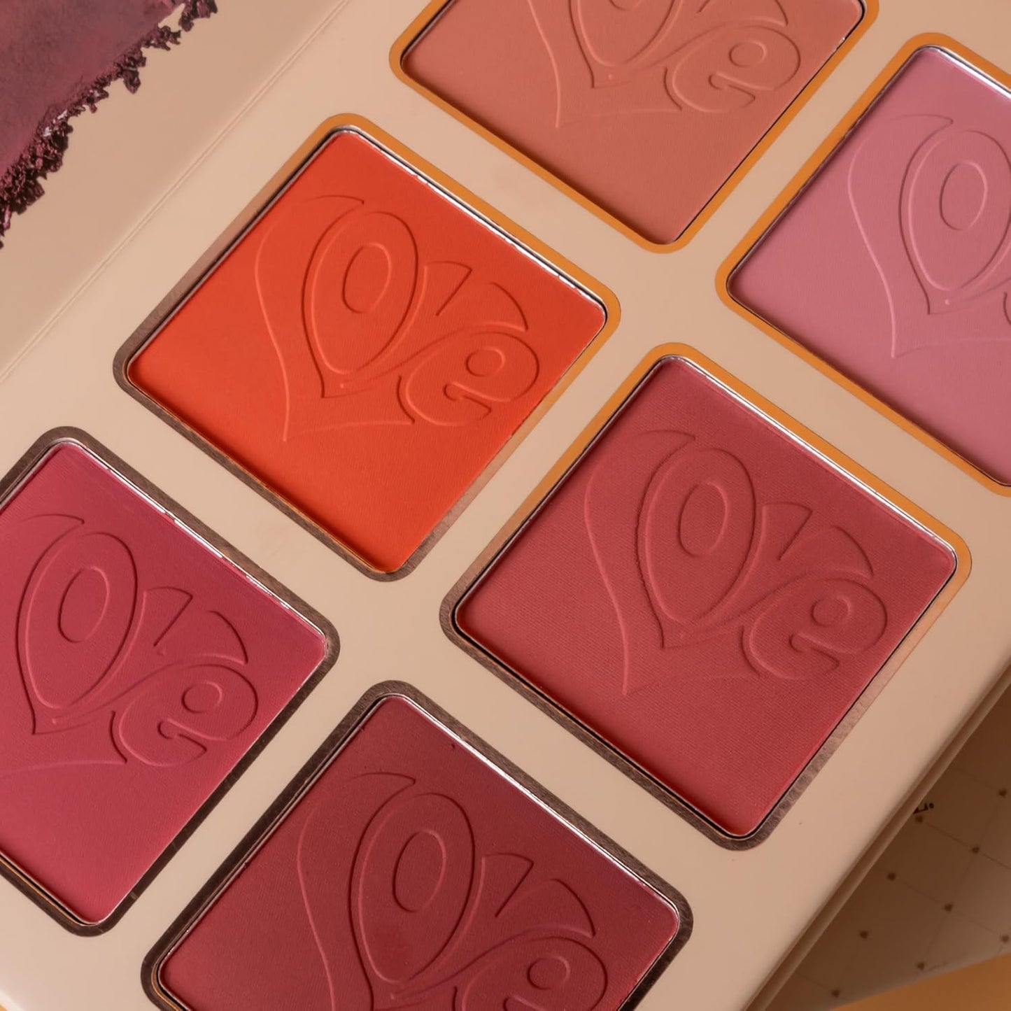 4-Layer Multi - Functional Beauty Book Kit- Style Makeup Palette Ingeniously Combines Eyeshadows, Blushes, Highlighters, Contour Powders In One,Best Choice for A Gift for Women (U137B)